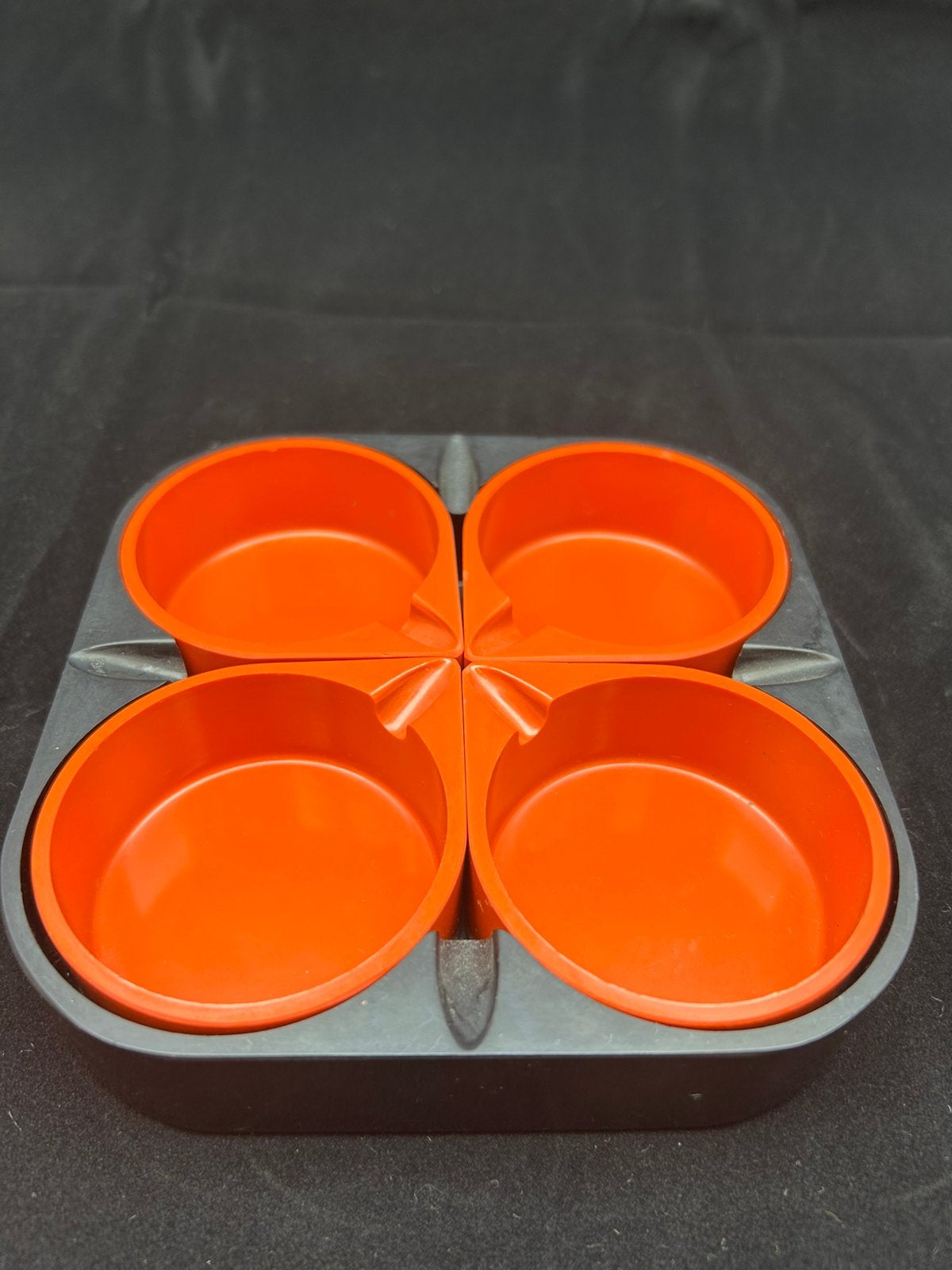 Vintage ‘ Design Halma’ Ipama space age asbak set, Ophalen