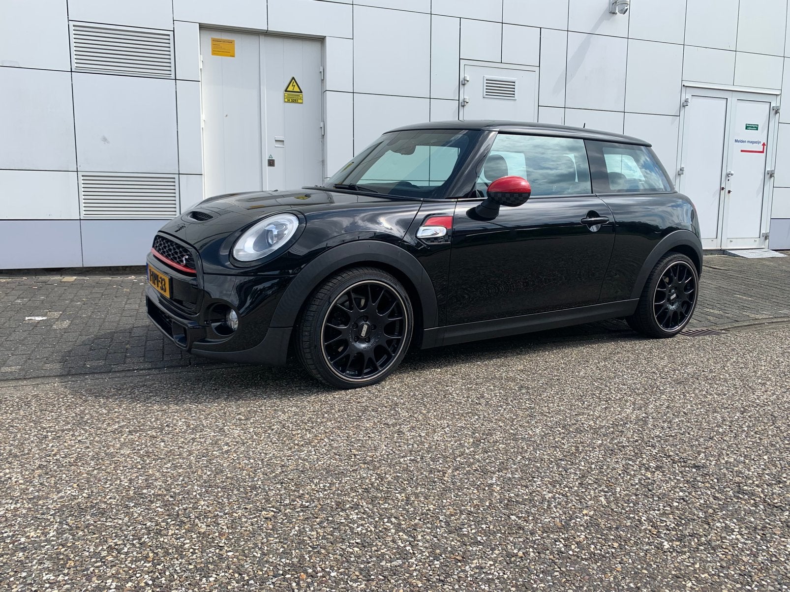 NL Mini Cooper S  Zwart NAP John Cooper Works Package