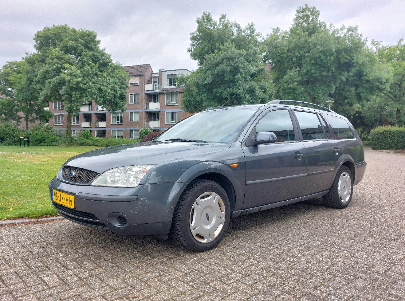 Ford Mondeo 1.8 16V 92KW Wagon 2002 Trekhaak Antracietgrijs, Auto's, Ford, Particulier, Mondeo, Benzine, B, Stationwagon, Handgeschakeld
