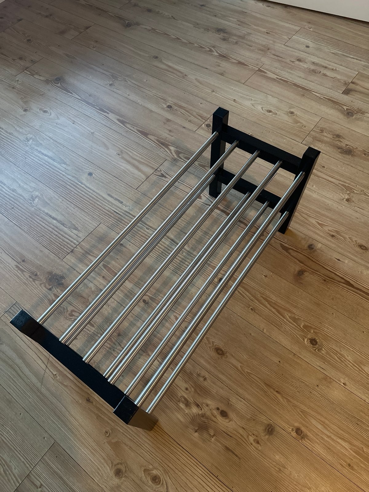 IKEA Tjusig schoenenrek zwart met metaal, Ophalen, Zo goed als nieuw