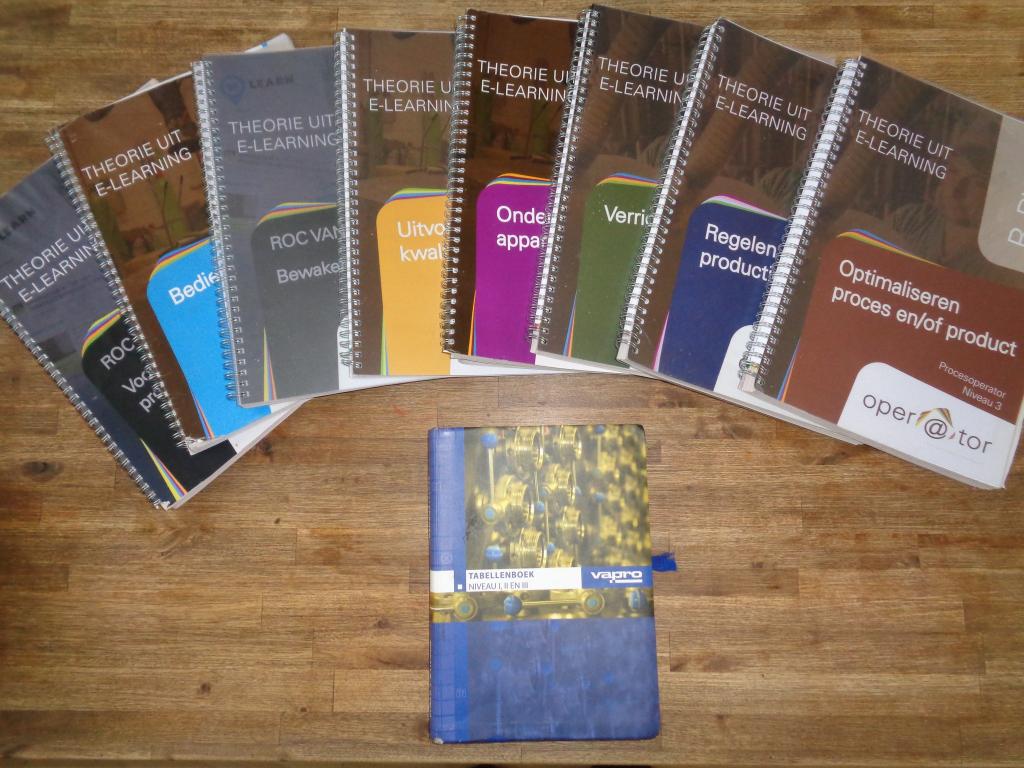 Procesoperator A en B Leerjaar 1 en 2, Boeken, Overige vakken, Zo goed als nieuw, Ophalen, Onbekend