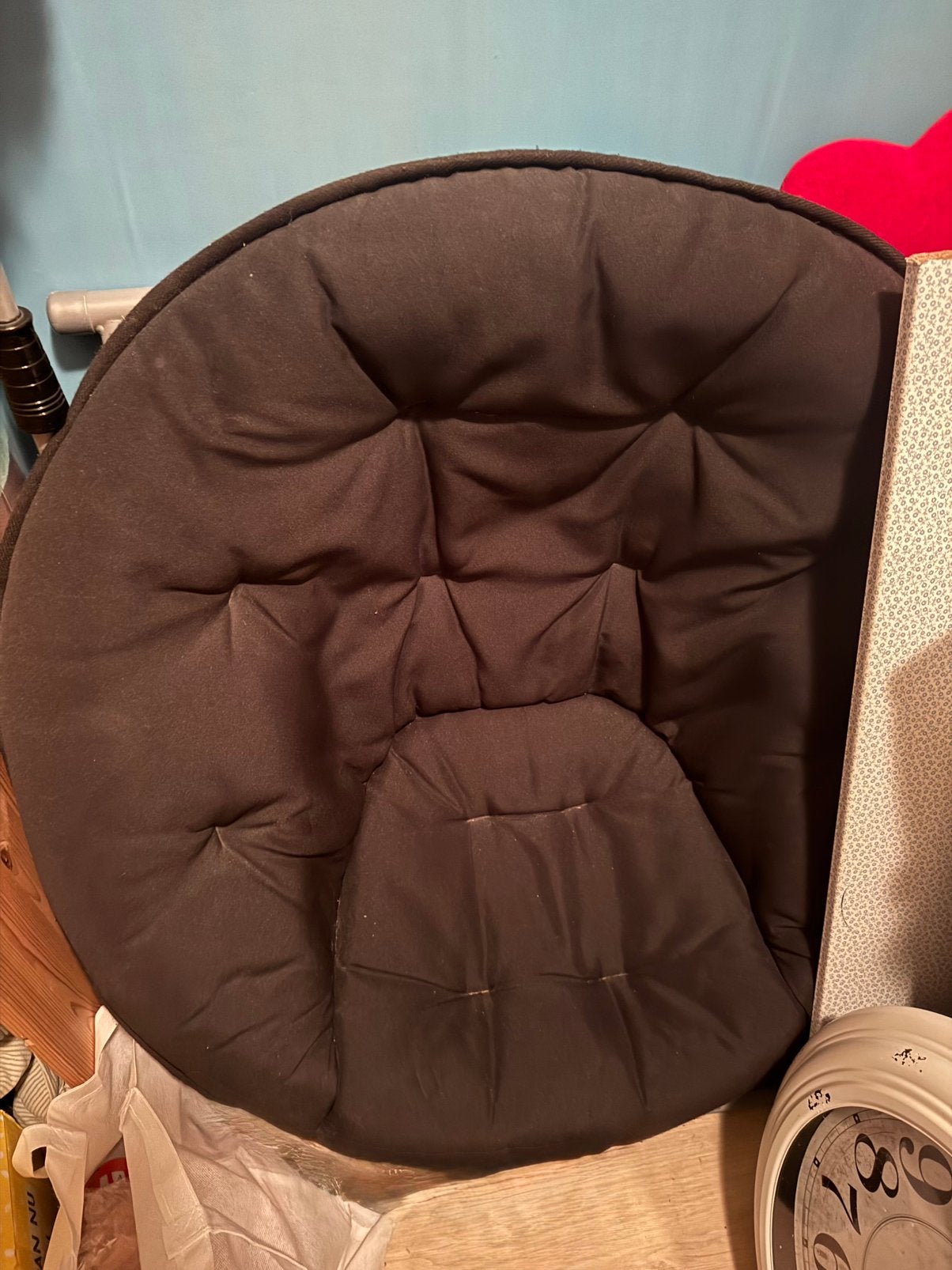 IKEA Oleby kuipstoel - Zwart, comfortabel en stijlvol, Huis en Inrichting, Gebruikt, Zwart, Ophalen of Verzenden, Eén