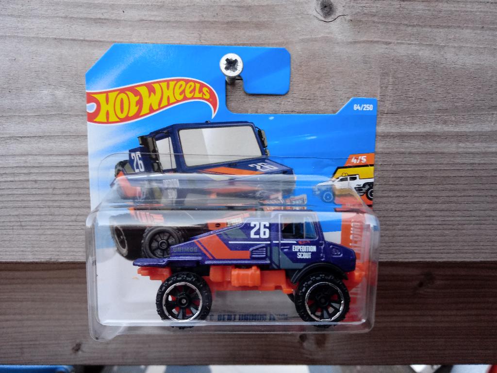 Mercedes-Benz Unimog 1300L Hotwheels, Ophalen, Nieuw, Bus of Vrachtwagen