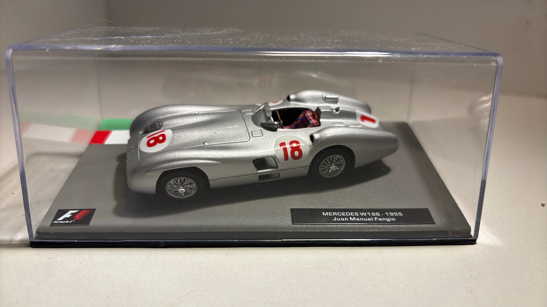 F1 mercedes w196 jaun manuel fangio 1955 atlas 1.43, Overige merken, Auto, Ophalen of Verzenden, A