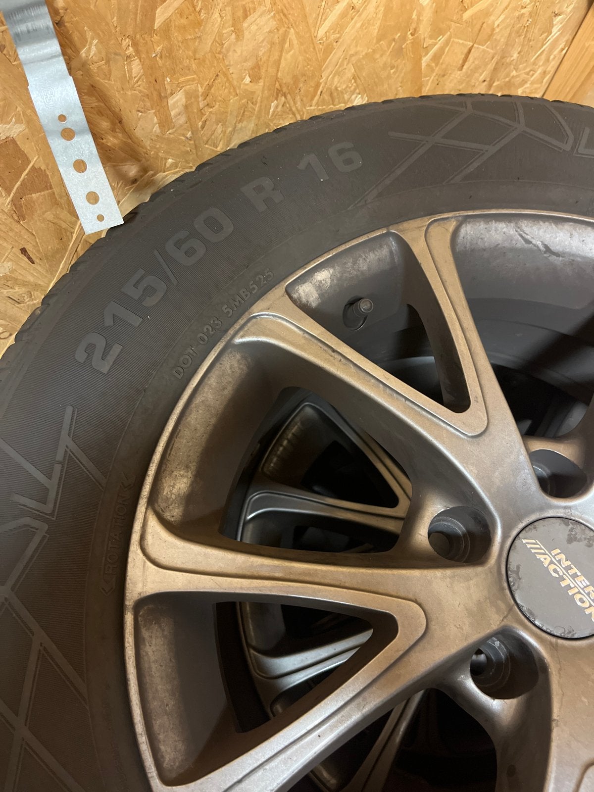 Fiat 500x Winterbanden Vredestein 215/60R16 op velg, Ophalen, Gebruikt