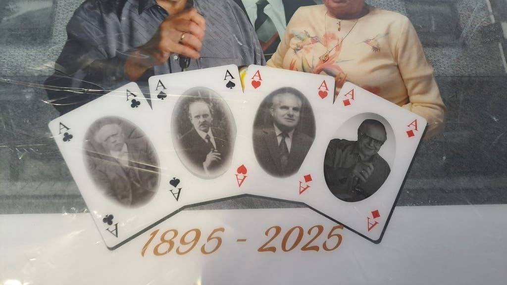 Café ackens kerkrade jubileum 130 jaar dienblad nieuw, Onbekend, Ophalen of Verzenden, Zo goed als nieuw, Onbekend