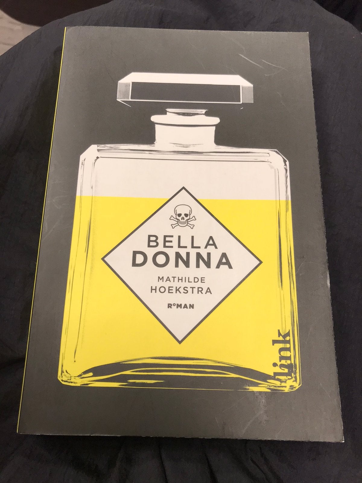 Bella Donna - Mathilde Hoekstra boek roman, Boeken, Verzenden, Gelezen, Mathilde Hoekstra