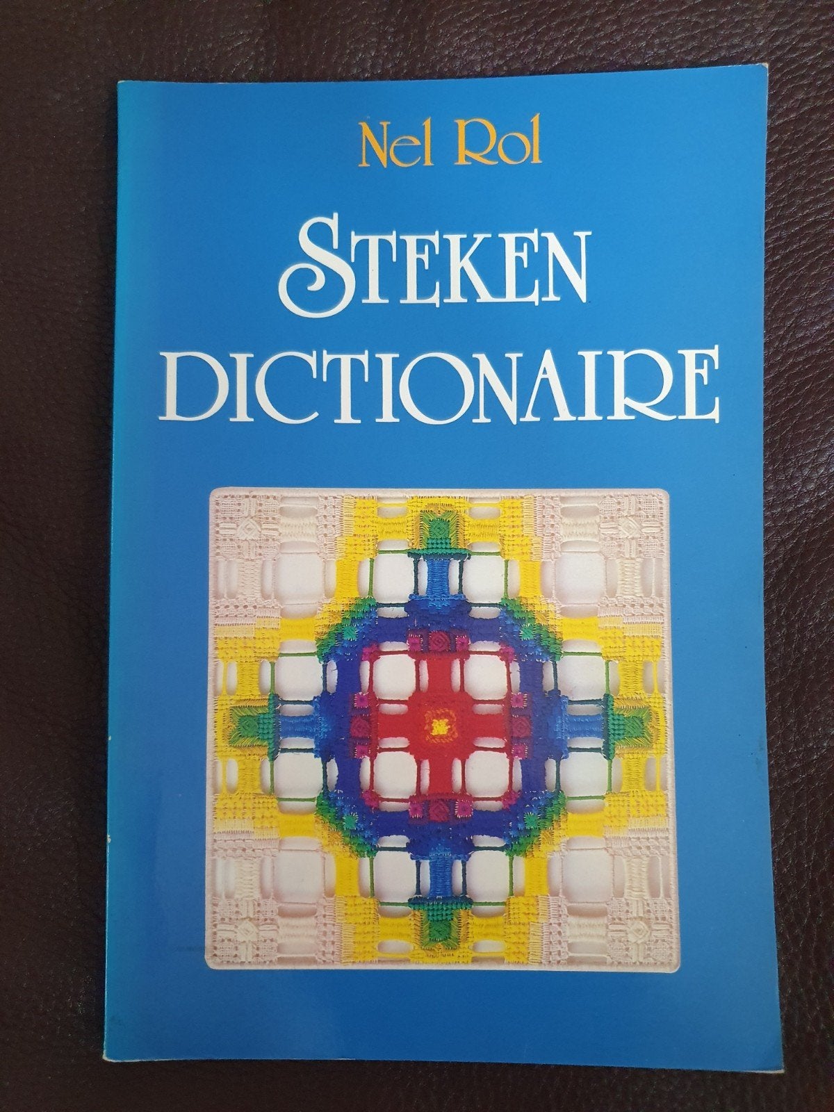steken dictionaire borduur stekenhandwerk boek 1987, Verzenden, Patroon