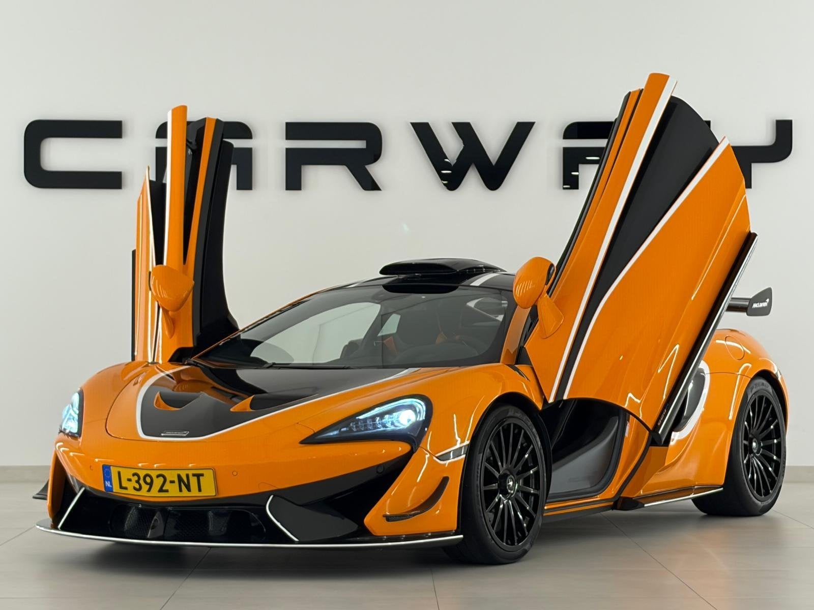 McLaren 620R 3.8 V8 Limited Edition 1/225 NL-AUTO (bj 2021), Auto's, Dealer onderhouden, Achterwielaandrijving, Gebruikt, Overige kleuren