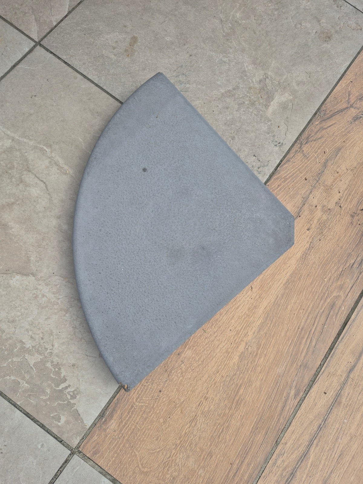 2 antraciete zware stenen voor zweefparasol, Tuin en Terras, Parasols, Ophalen, Zo goed als nieuw, Minder dan 1 meter, Parasolvoet