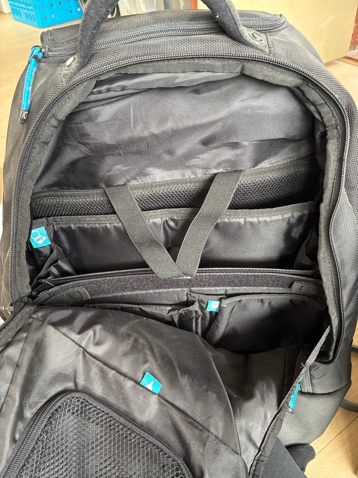 Samsonite rugzak met wieltjes - Zwart, Gebruikt, 25 tot 40 cm, Ophalen, Overige merken