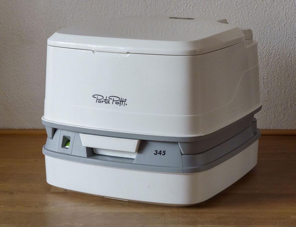 Porta potti 345, Caravans en Kamperen, Kampeeraccessoires, Zo goed als nieuw, Ophalen