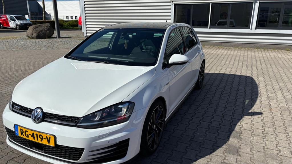 Volkswagen Golf 2.0 TDI 135KW 5D DSG 2015 Wit, 4 cilinders, Wit, Diesel, Geïmporteerd