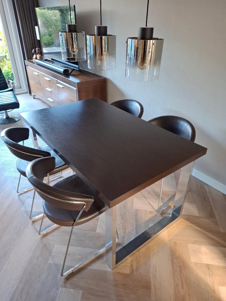 Massief walnoten hout eettafel met RVS poten, Huis en Inrichting, Tafels | Eettafels, Gebruikt, 50 tot 100 cm, 100 tot 150 cm
