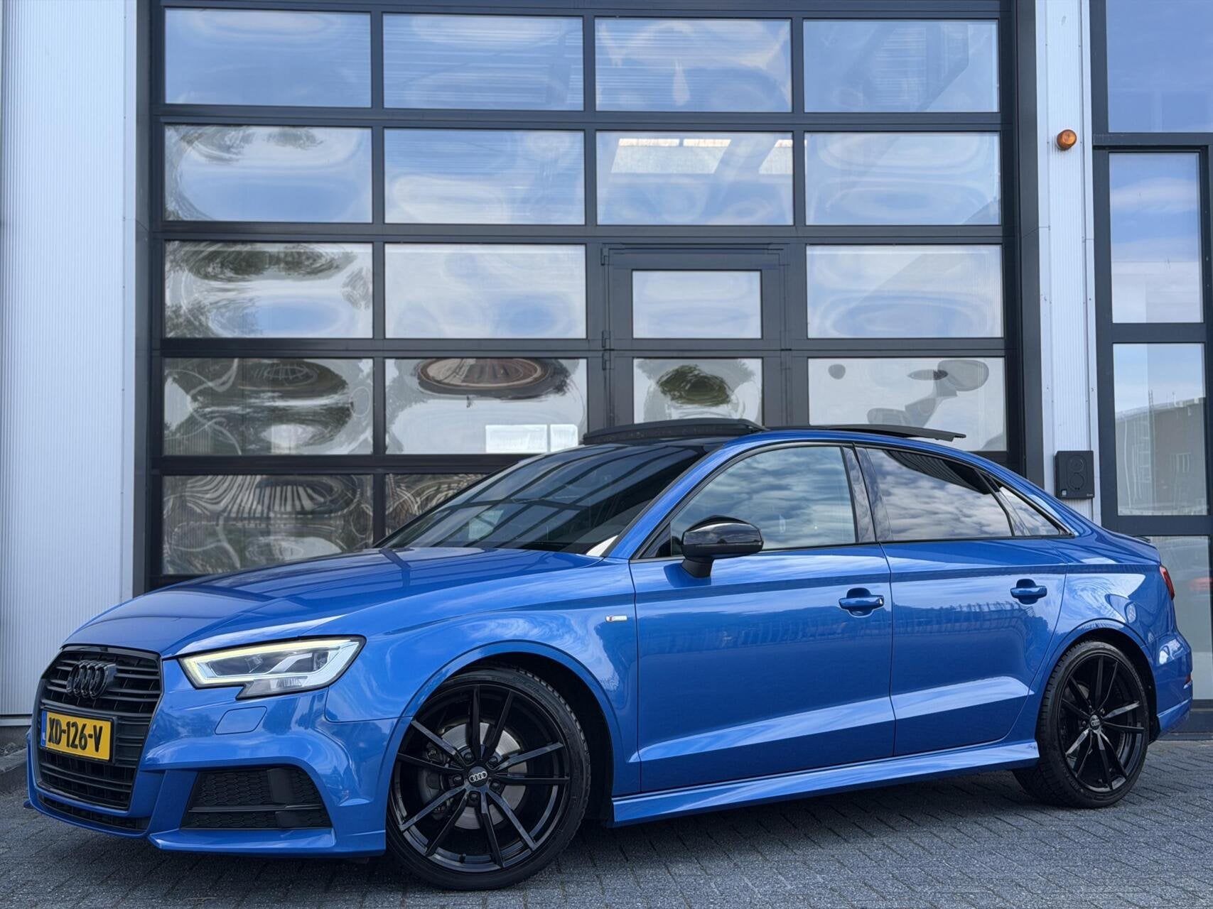 Audi A3 Limousine 35 TFSI CoD Pro Line S / 3X S-line / PANO, Auto's, Audi, Euro 6, 4 cilinders, 150 pk, Blauw