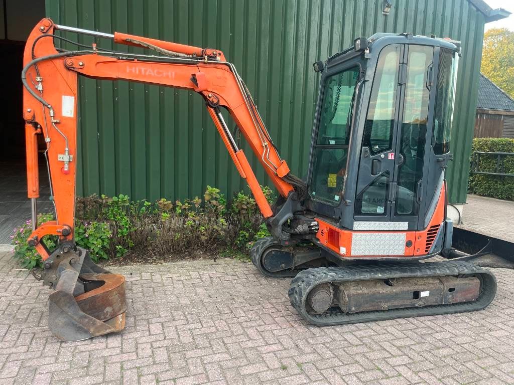 Hitachi ZX 30 U-2 3250kg (bj 2007), Zakelijke goederen, Graafmachine