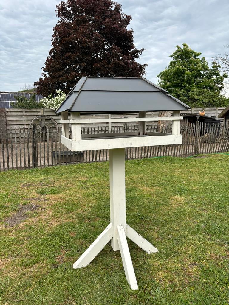 Grote houten voederhuis voor vogels - Wit met grijs dak, Ophalen, Zo goed als nieuw
