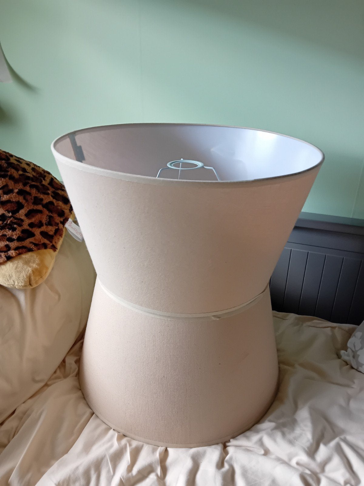 2 identieke beige lampenkappen - 30 x 40 cm, 25 tot 50 cm, Beige, Rond, Ophalen of Verzenden