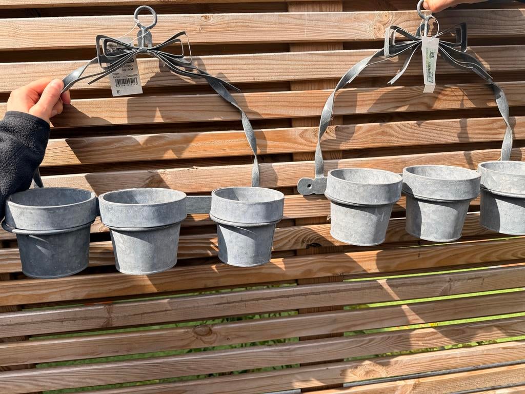 2x Nieuwe bloembak ophangers - Metaal, Ophalen, Minder dan 30 cm, Balkon, Minder dan 60 cm