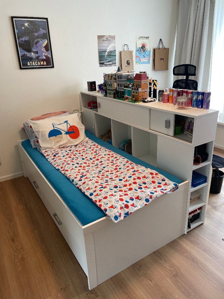 Practical “Side By Side” Teen Bed in white, Ophalen, Zo goed als nieuw, 180 cm of meer, 85 tot 100 cm