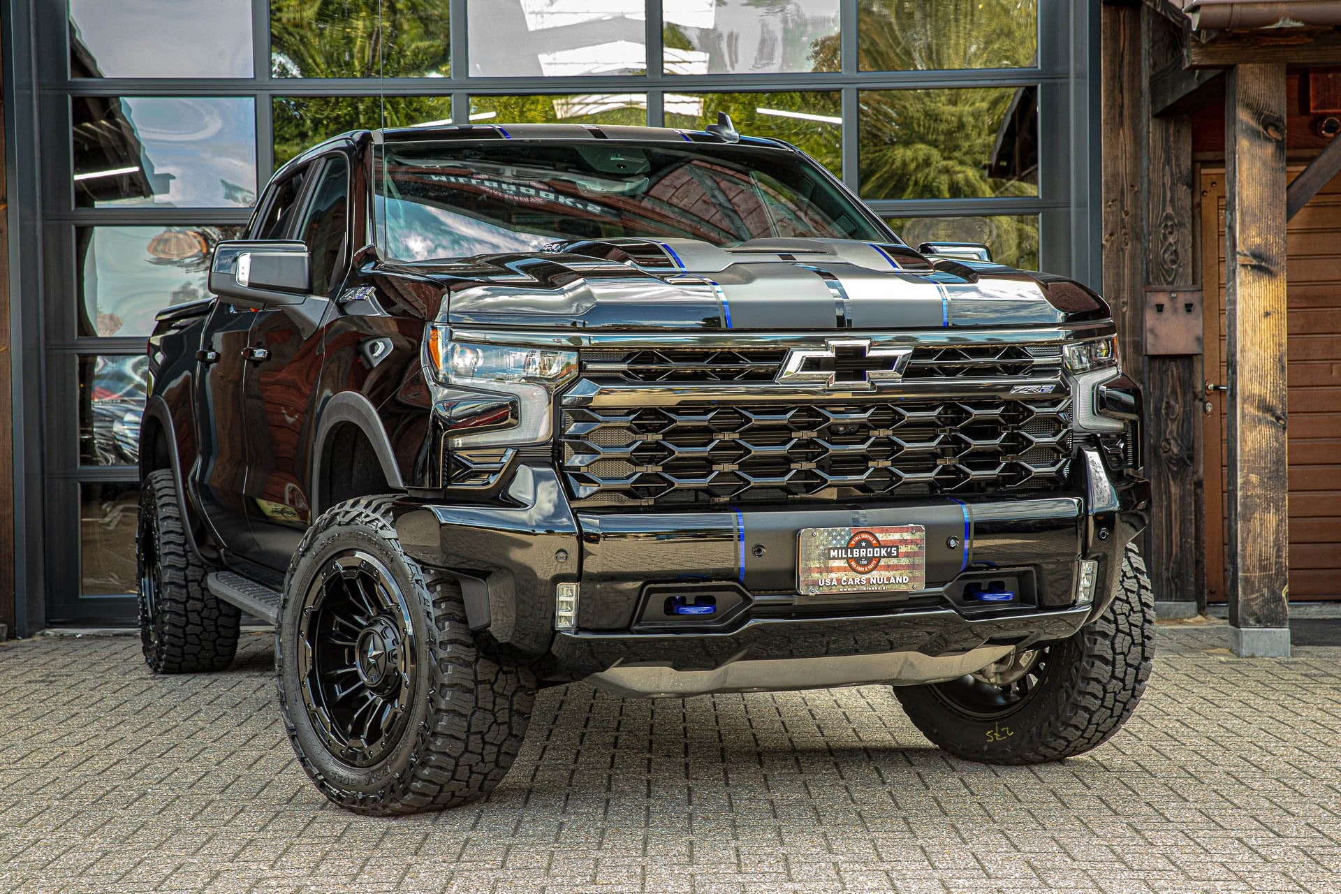 Chevrolet Silverado ZR2 ! 5000 € inruil bonus ! (bj 2024), Automaat, 8 cilinders, 4 stoelen, Zwart