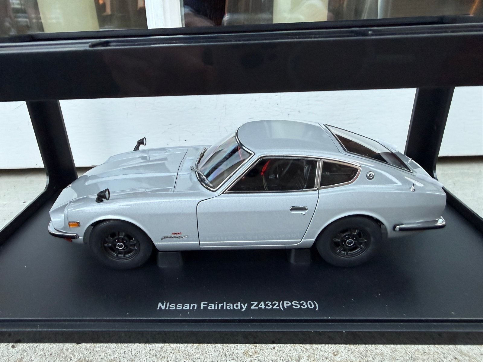 1:18 Datsun Nissan Fairlady Z432 zilver Autoart 77437, Auto, Autoart, Nieuw, Ophalen of Verzenden