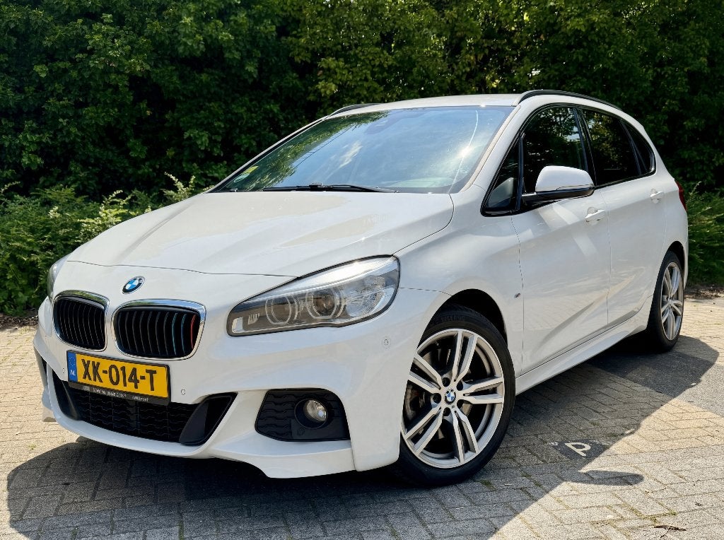 BMW 220d xDrive High Executive M Sport | HUD | Panorama, Auto's, BMW, Automaat, 1995 cc, 2-Serie Gran Tourer, 7 stoelen