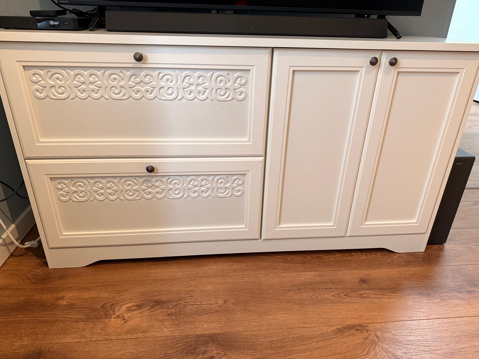 Stevige kast met 2 kiepladen en 2 deuren - 150x80x42 cm, Ophalen, Gebruikt, 100 tot 150 cm, Met lade(s)