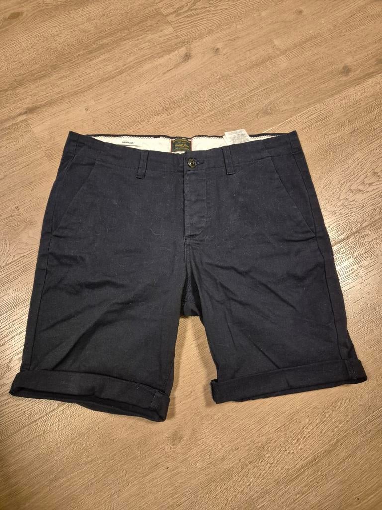 Blauwe korte broek maat S, Kleding | Heren, Broeken en Pantalons, Ophalen of Verzenden, Zo goed als nieuw, Maat 46 (S) of kleiner