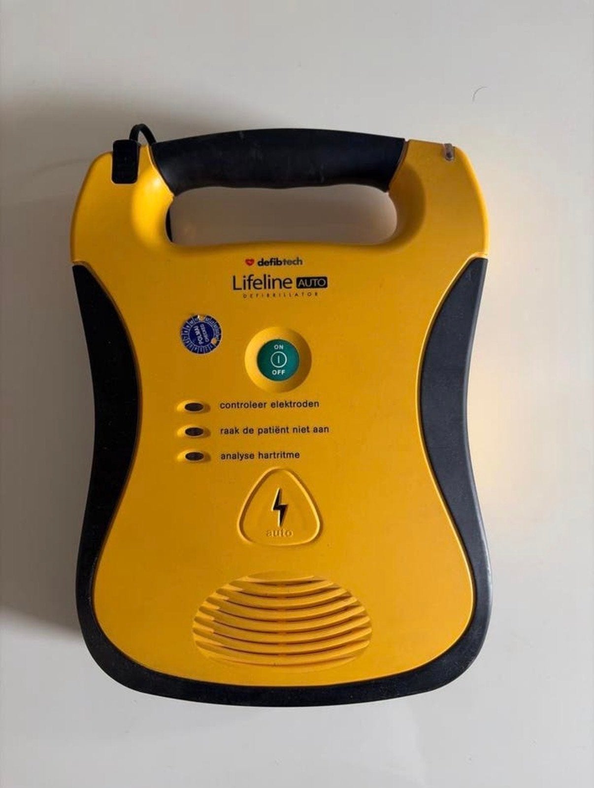 Defibtech lifeline AED defibrillator, Ophalen of Verzenden, Zo goed als nieuw