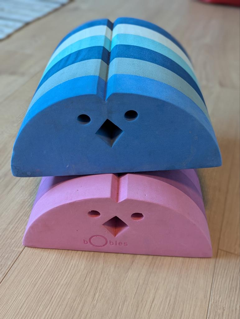 2 Bobles Kip in blauw en roze - Gebruikt maar goed!, Ophalen of Verzenden, Gebruikt, Overige typen