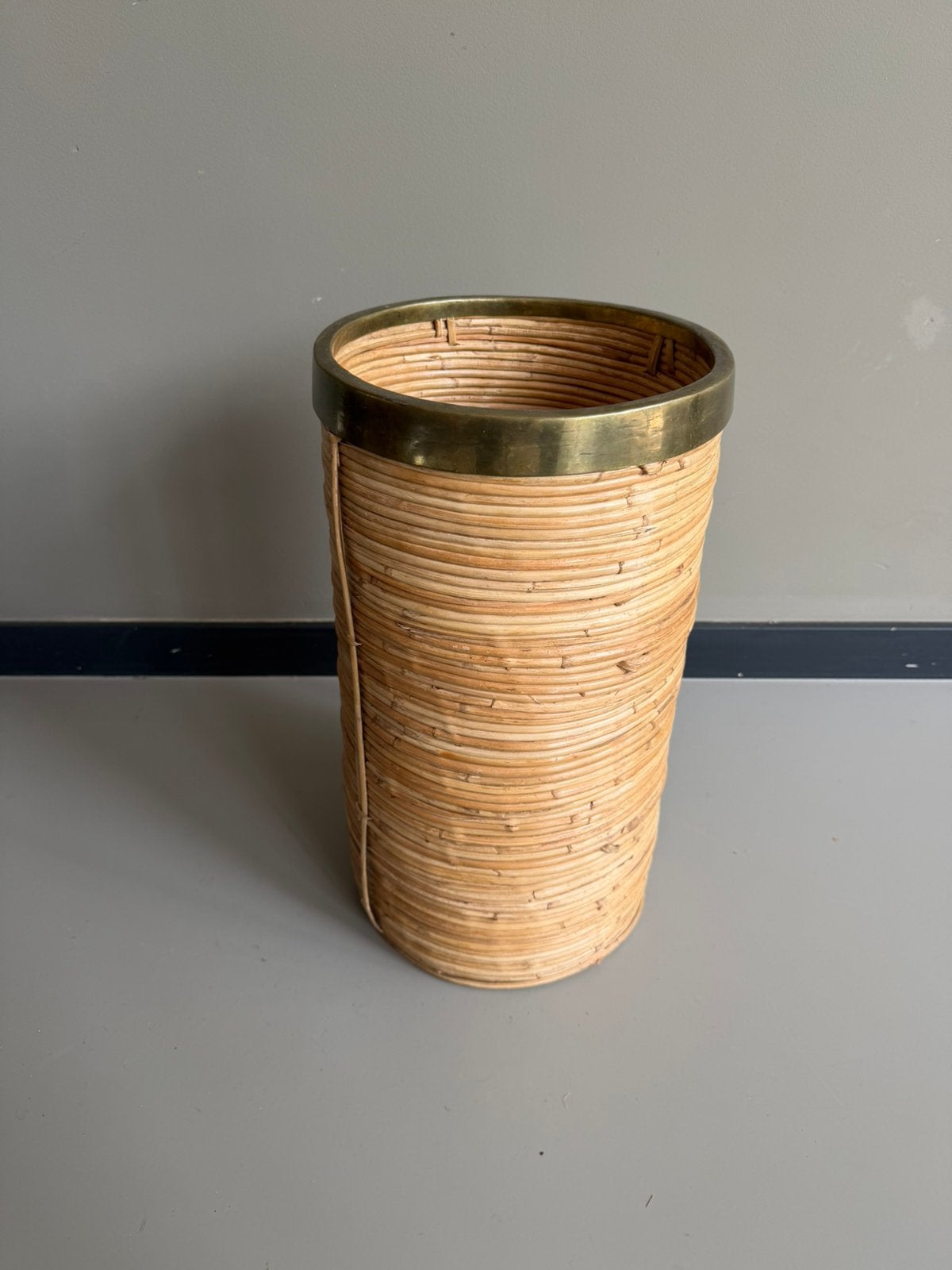 Vintage pencil reed rotan Gabriella Crespi prullenmand, Overige materialen, Rond, Ophalen of Verzenden, Zo goed als nieuw