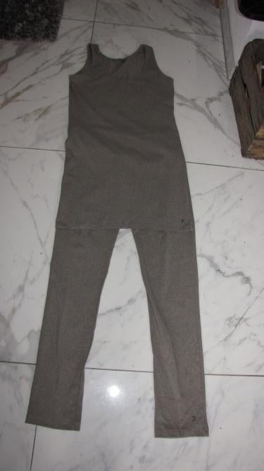 40 MOSCOW set 2-delig taupe, Kleding | Dames, Jumpsuits, Ophalen of Verzenden, Zo goed als nieuw, Maat 38/40 (M), Bruin
