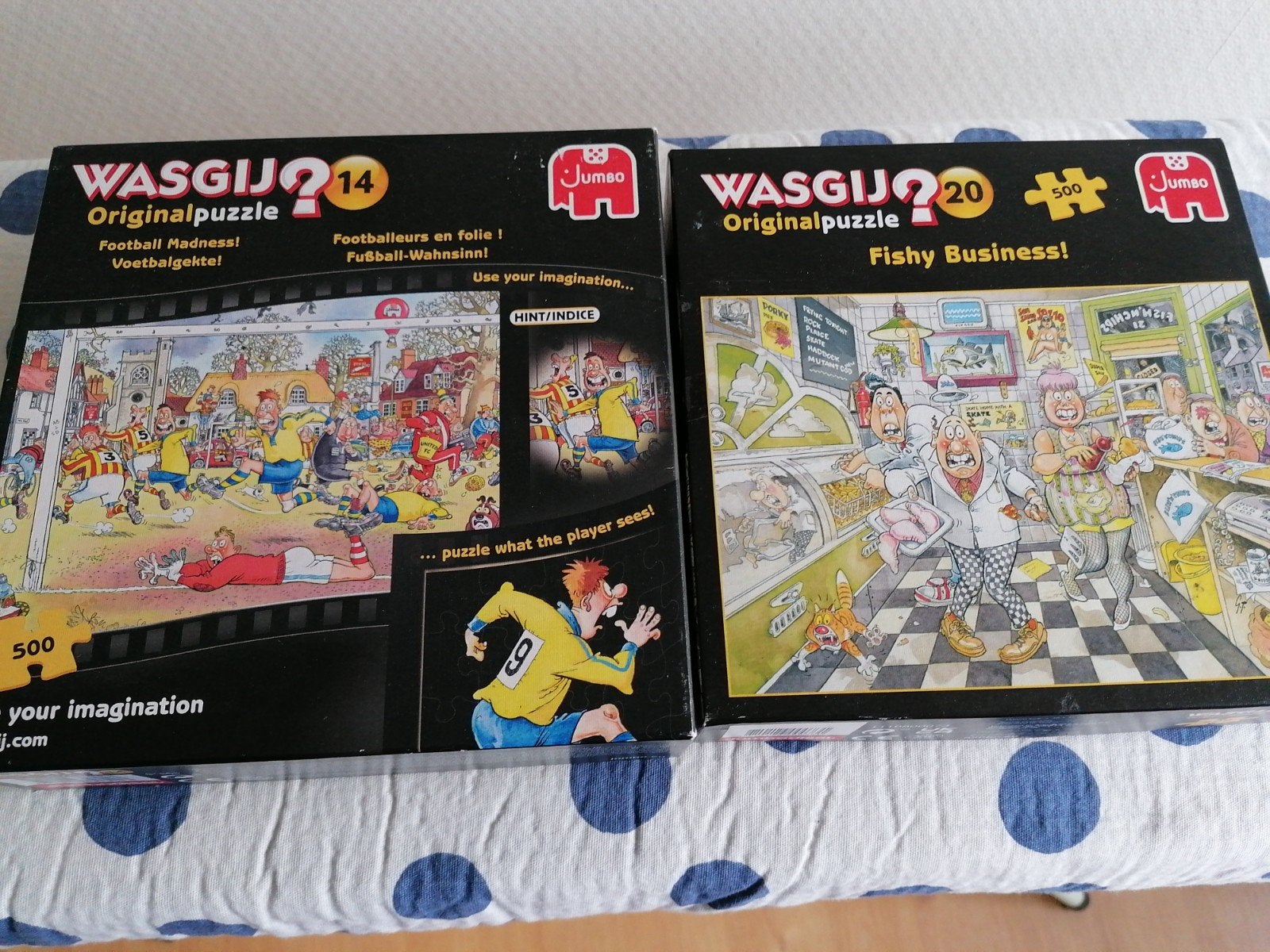 2x Wasgij - Voetbalgekte (14) & Fishy Busin, Ophalen, 500 t/m 1500 stukjes, Gebruikt, Legpuzzel