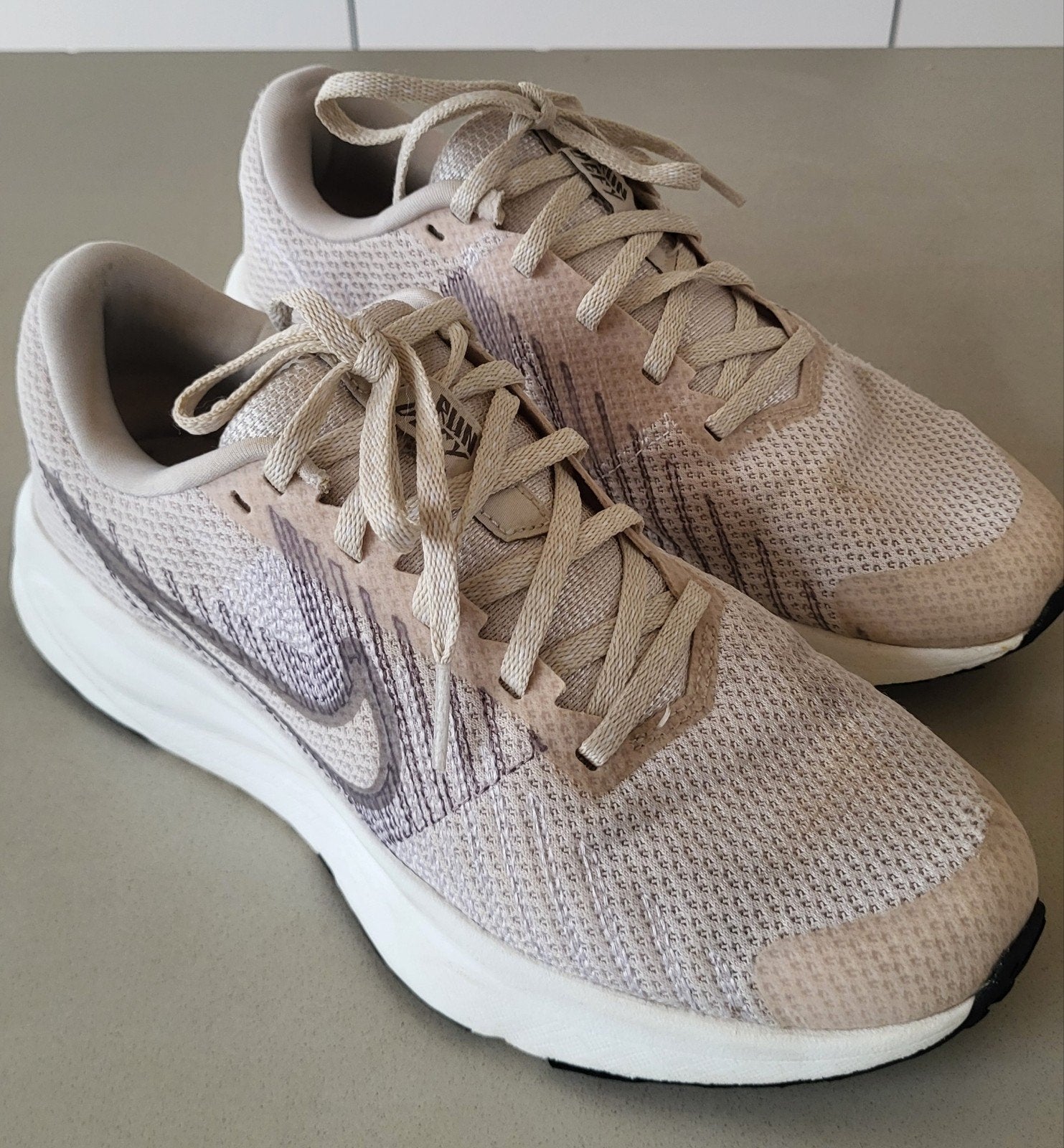 Nike Run Defy sneakers / hardloopschoenen - Maat 38., Sport en Fitness, Loopsport en Atletiek, Ophalen of Verzenden, Hardloopschoenen