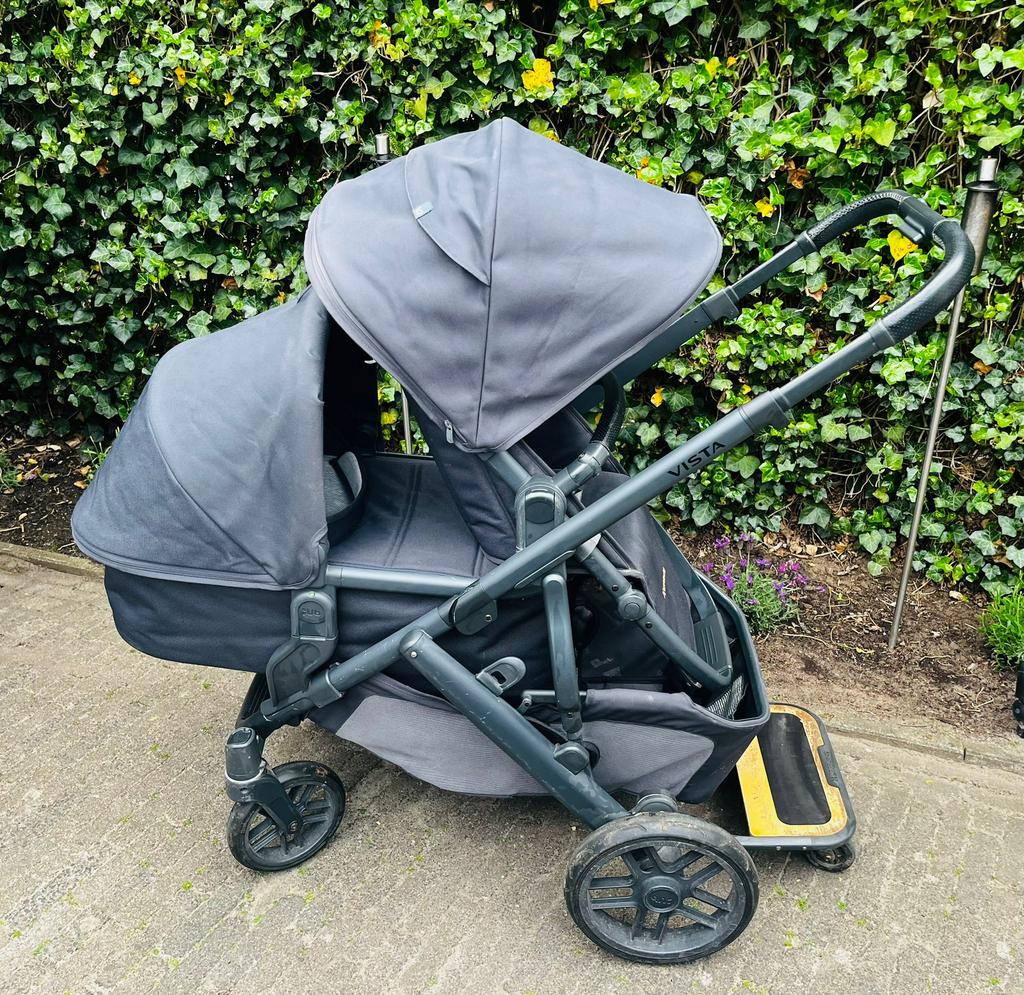 Uppababy Vista V2 kinderwagen + meerijplankje, Kinderen en Baby's, Kinderwagens en Combinaties, Verstelbare duwstang, Zo goed als nieuw