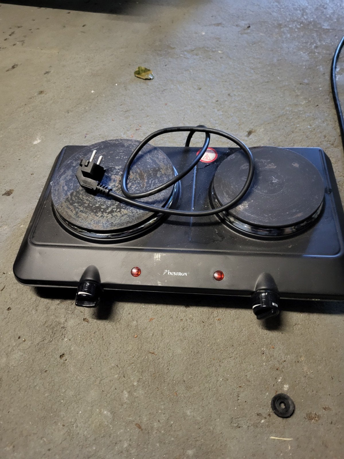 Bestron dubbele kookplaat AHP250D / HP202-D6, Ophalen, Gebruikt, 3 kookzones of minder, Vrijstaand