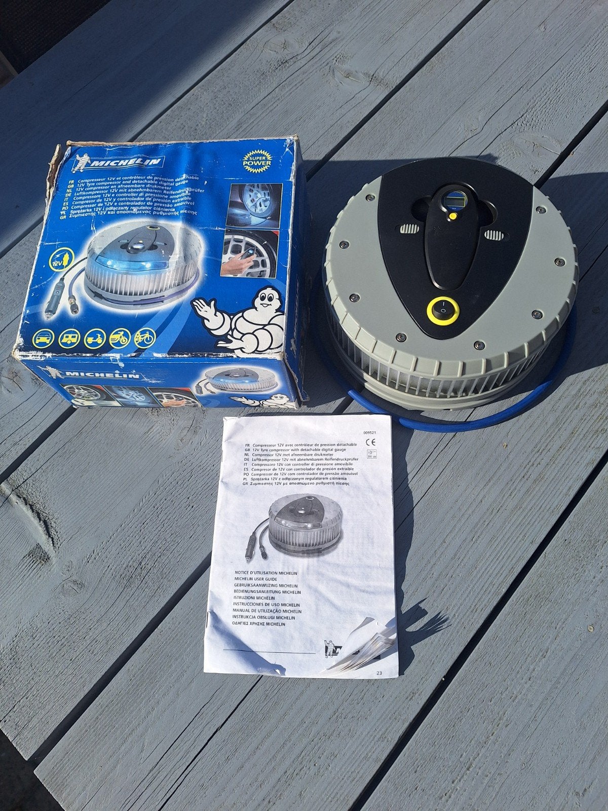Michelin 12V Compressor met Afneembare Digitale Drukmeter, Doe-het-zelf en Verbouw, Compressors, Gebruikt, Ophalen of Verzenden
