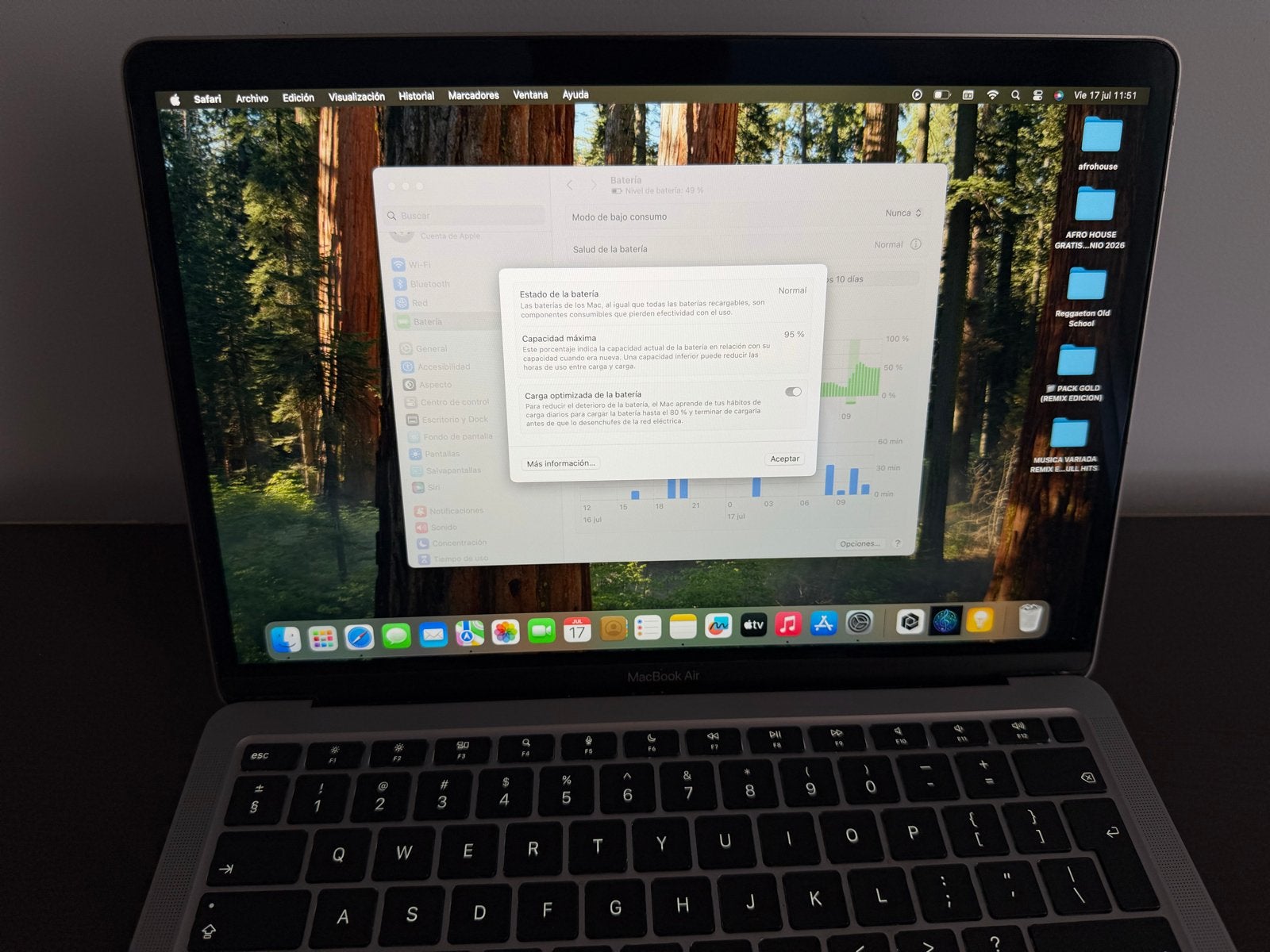 Foto 8 van MacBook Air M1 - 8GB RAM - 256GB SSD - Spacegrijs