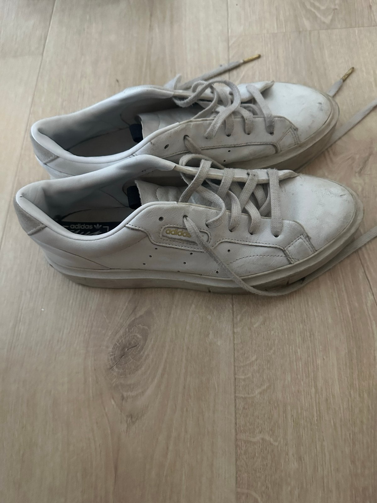 Adidas Sleek Super sneakers - maat 41 1/3, Ophalen, Gedragen, Wit, Sneakers of Gympen