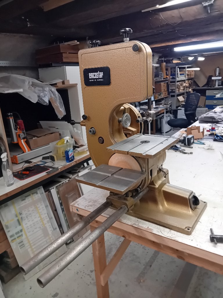 Emcostar Zaag/schuur/lintzaag machine, Minder dan 30 mm, Gebruikt, Cirkelzaag, Minder dan 600 watt