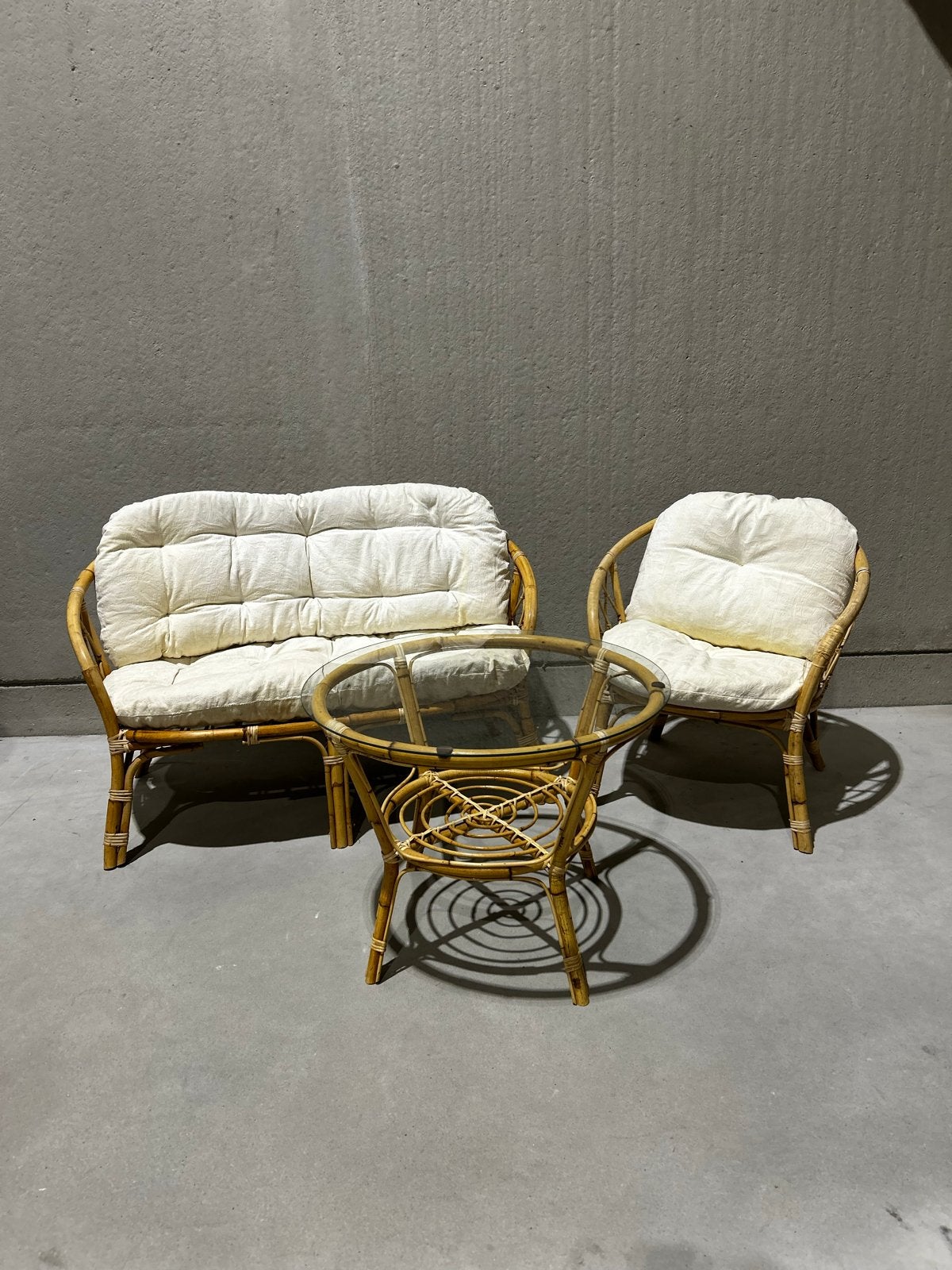 Bamboe loungeset met tafel en kussens, Tuin en Terras, Gebruikt, 3 zitplaatsen, Ophalen of Verzenden, Loungeset