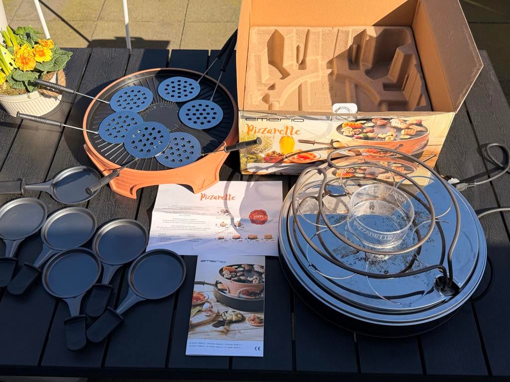 Emerio Pizzarette 3-in-1: Pizza, Raclette & Grill, Witgoed en Apparatuur, Gourmetstellen, Ophalen of Verzenden, Zo goed als nieuw