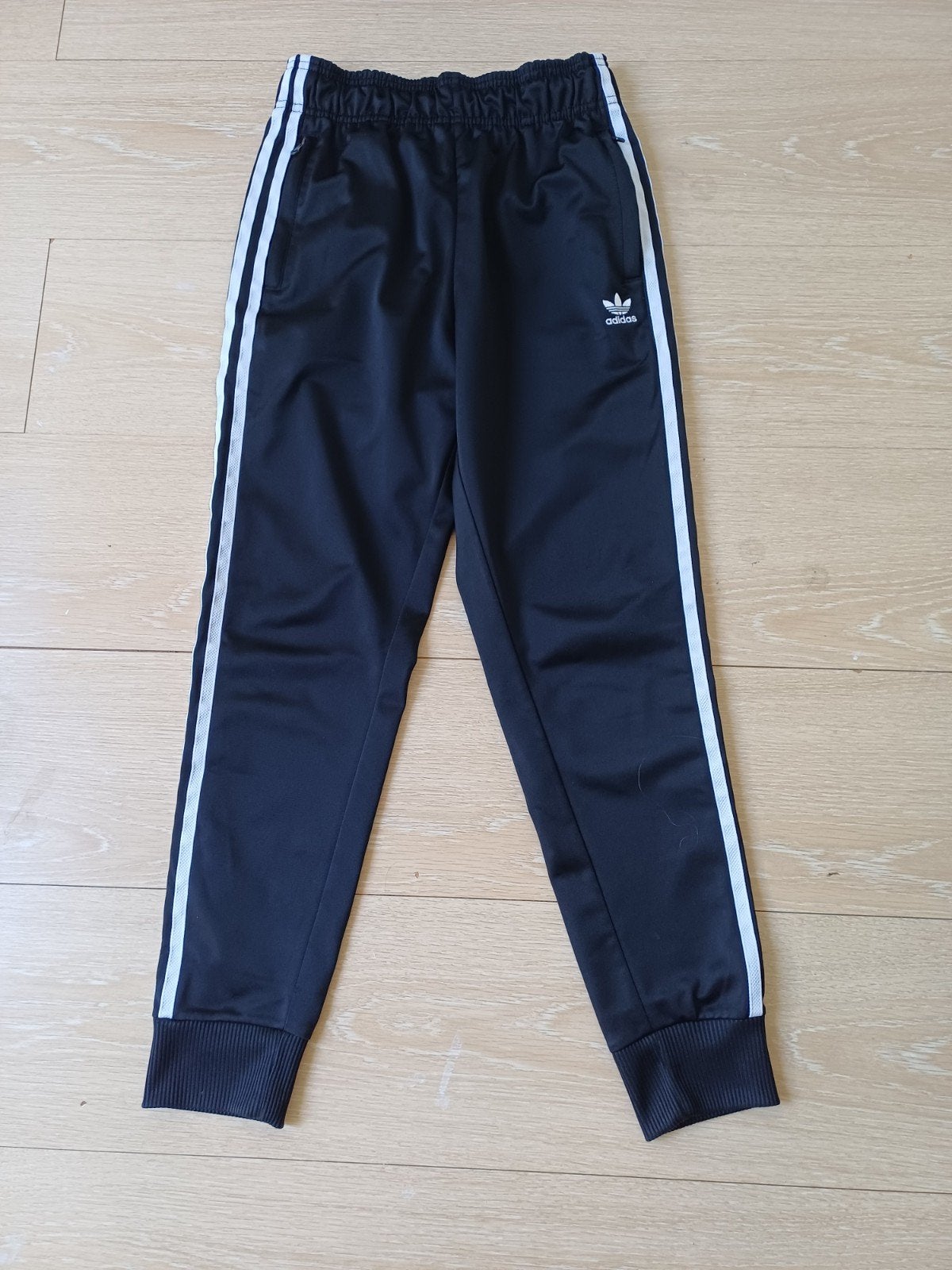 Zwarte broek van Adidas maat 158, Broek, Adidas, Jongen of Meisje, Ophalen of Verzenden