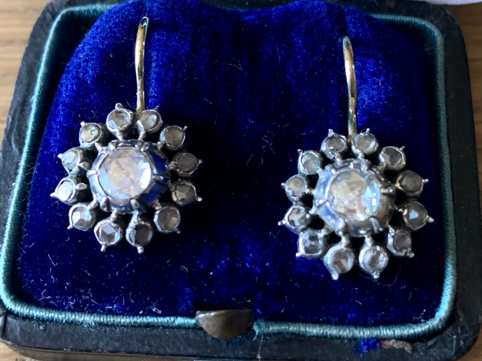 18 karaat goud met zilveren oorbellen met roosdiamanten 1880, Sieraden, Tassen en Uiterlijk, Antieke sieraden, Ophalen of Verzenden