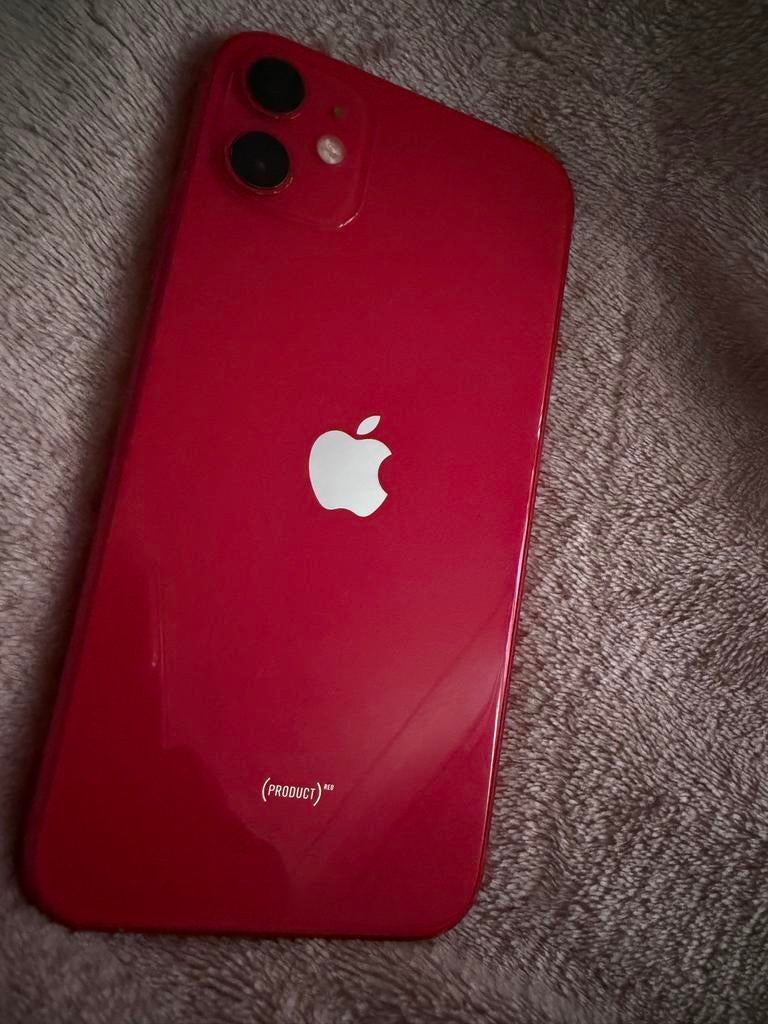 Defecte iPhone 11 met waterschade - Voor onderdelen, Telecommunicatie, Mobiele telefoons | Apple iPhone, Niet werkend, 64 GB, Zonder abonnement