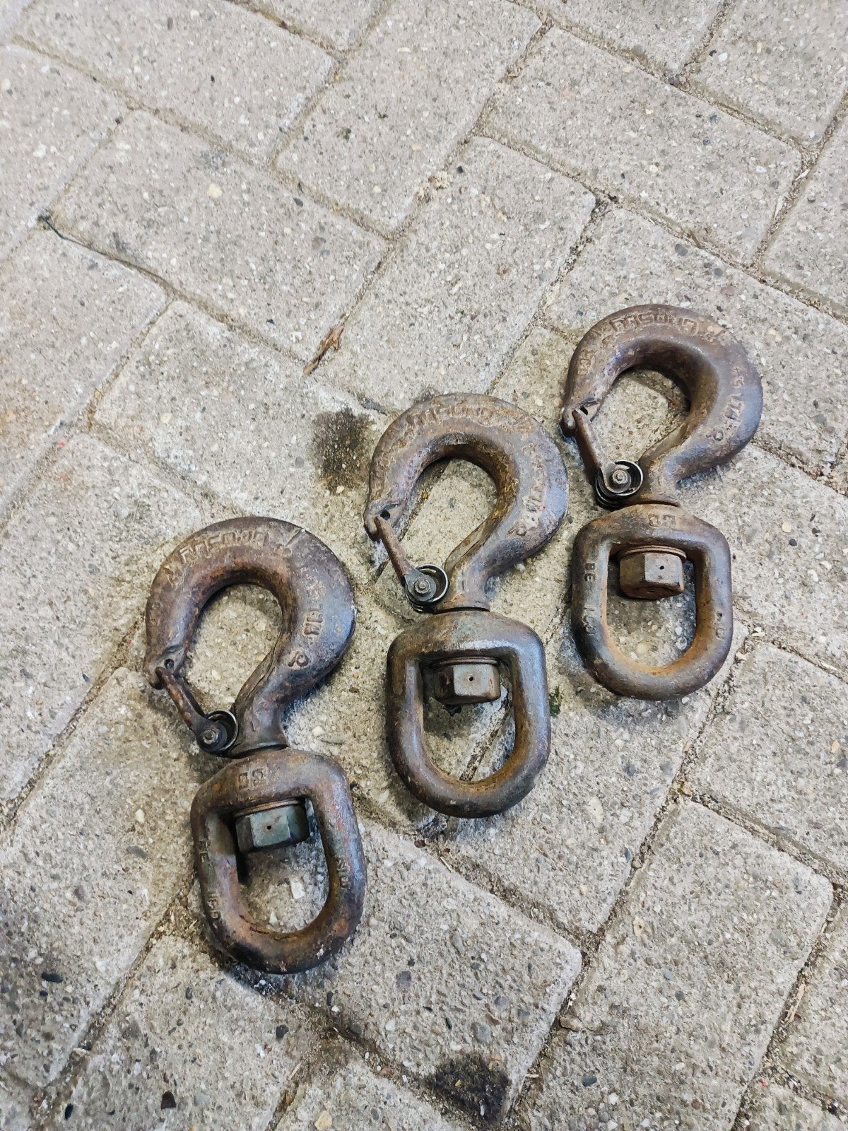 hijs haken, Ophalen