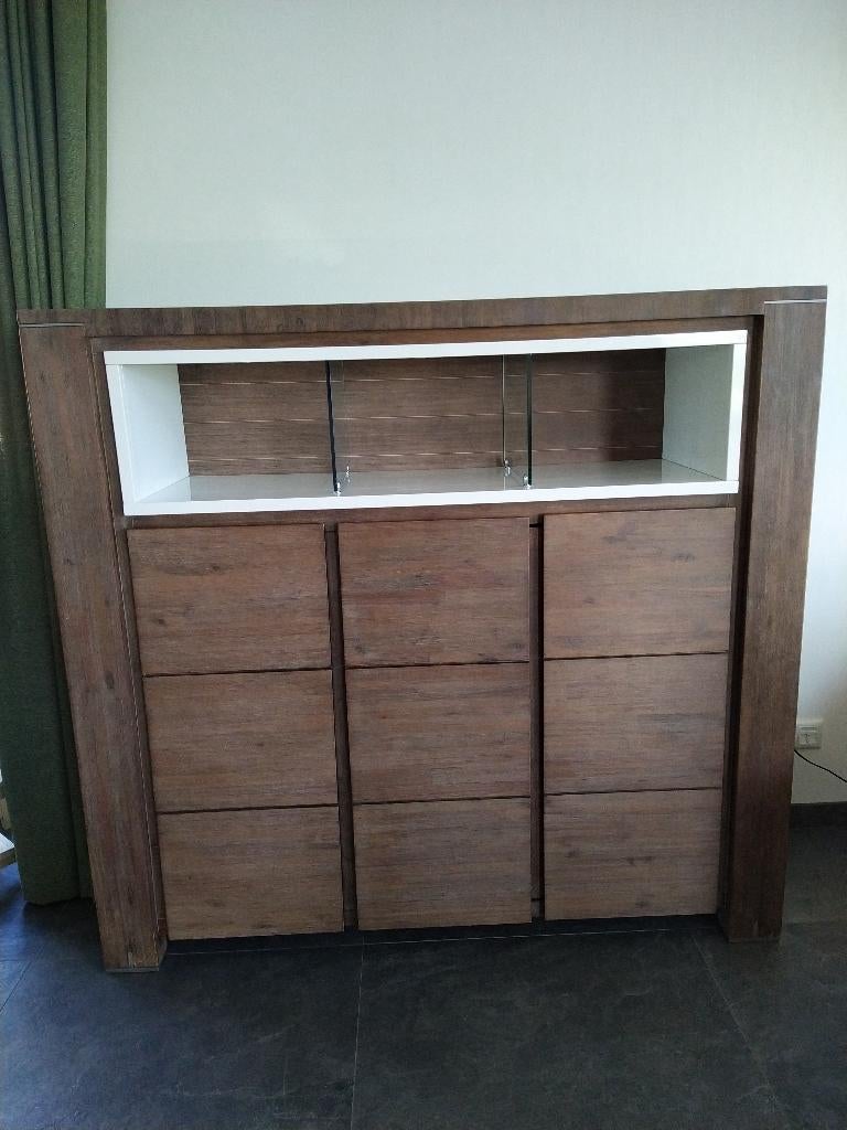 Fijne grote kast met vitrine deel en verlichting, Ophalen, 100 tot 150 cm, Glas, 100 tot 150 cm