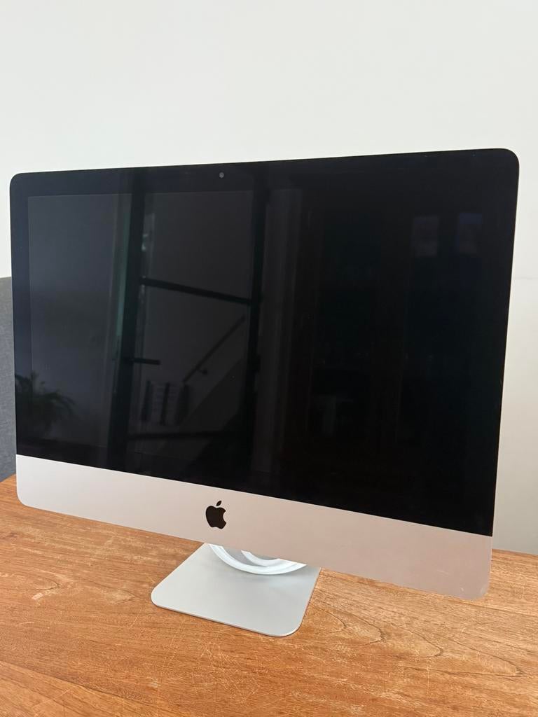 Apple iMac 21,5” Retina 4K 2019 – i5 6-core – 256GB SSD, Computers en Software, Apple Desktops, Ophalen, SSD, IMac, Zo goed als nieuw