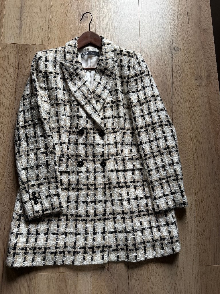 Beige zwart ecru boucle blazer Zara. Mt L, Kleding | Dames, Verzenden, Maat 42/44 (L), Zo goed als nieuw, Jasje